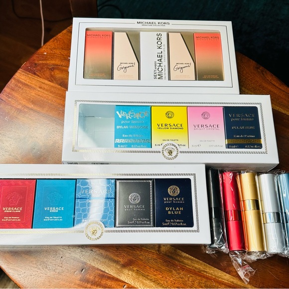 Atomizers Your Choice of Fragrance Complete the Look $35 with Purchase Bundle - Picture 11 of 16